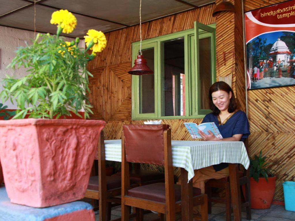 Fairmount Hotel Pokhara Bagian luar foto