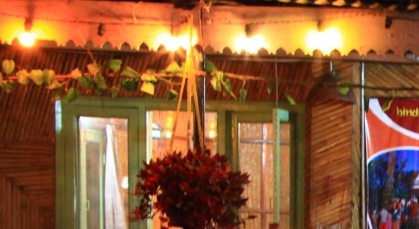 Fairmount Hotel Pokhara Bagian luar foto