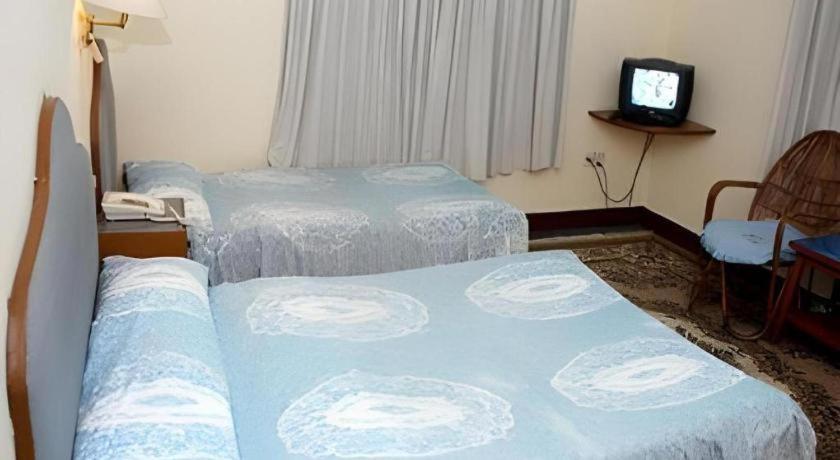Fairmount Hotel Pokhara Bagian luar foto