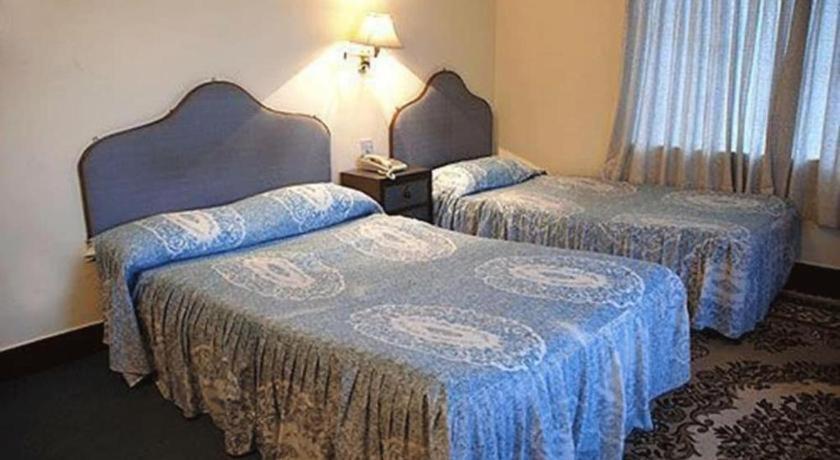 Fairmount Hotel Pokhara Bagian luar foto